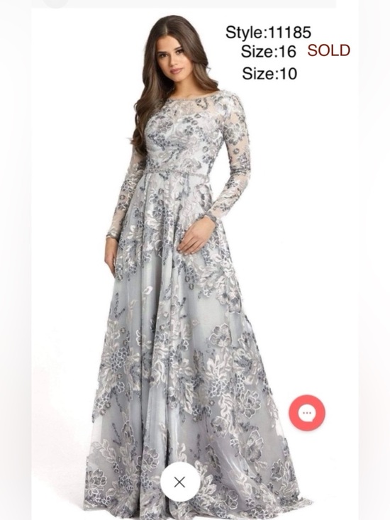 Mac Duggal Dresses & Skirts - ✨Host Pick✨Floral embellished illusion sleeve A-line gown